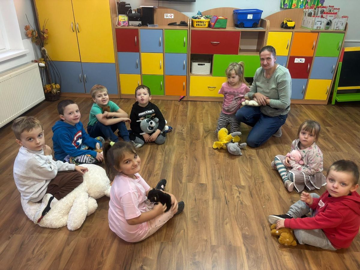Galeria zdjęć: Dzień Pluszowego Misia w Przedszkolu.