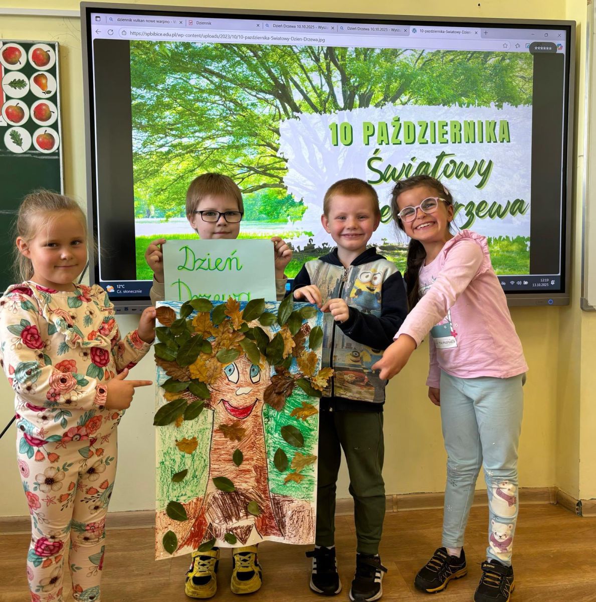 Zdjęcie: Międzynarodowy Dzień Drzewa w klasie pierwszej!